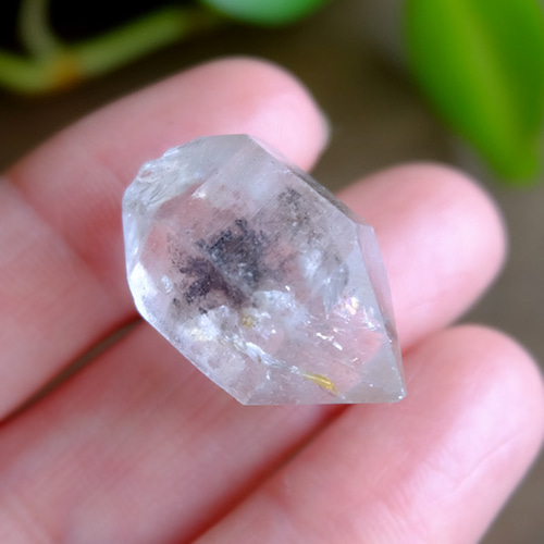 両剣水晶原石 ダブルターミネーテッド（ブラジル産）約23×15