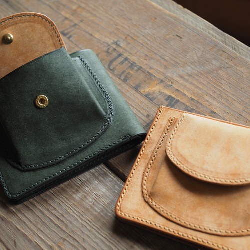 zoccolo]harf wallet/ 馬蹄型外付けポケットの二つ折り財布 二つ折り