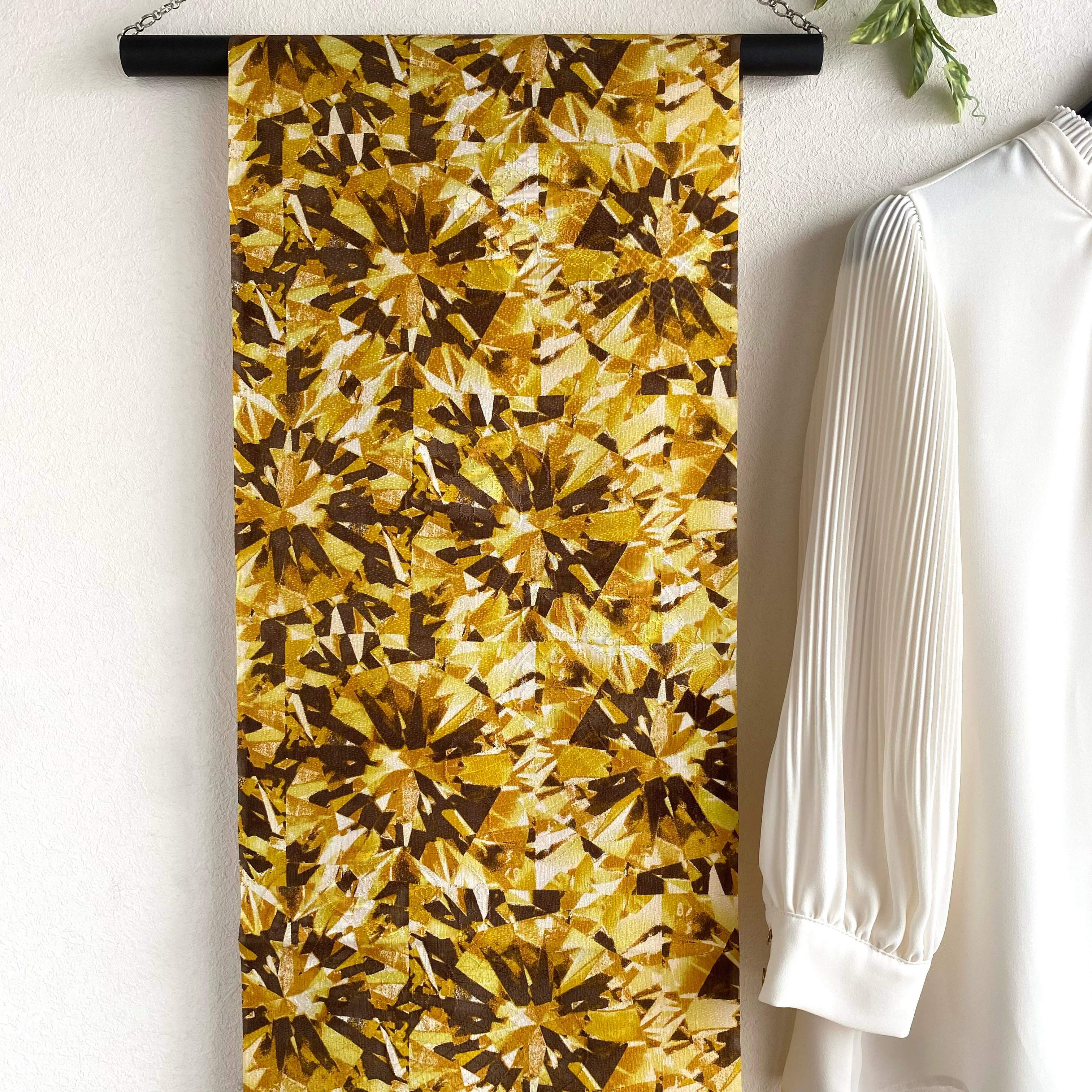 【正絹 (絹100％)手染め 帯揚げ／ ストール 】琥珀カラー