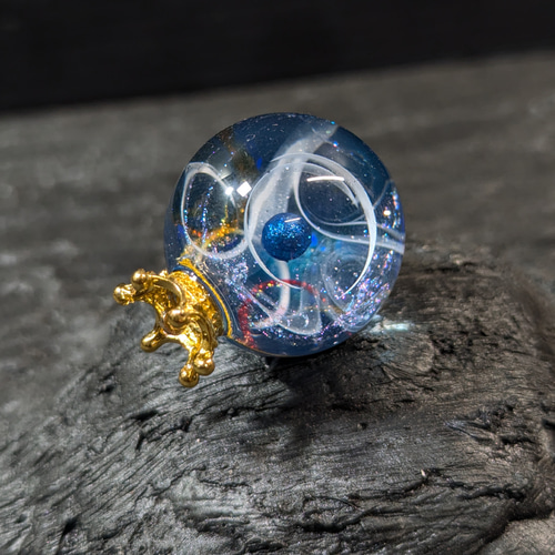 UVレジン】白い渦が舞う宇宙玉 ペンダントトップ Craft-House