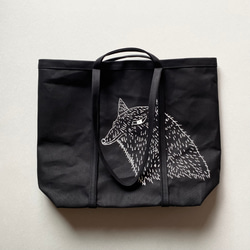 持ち手が３本しかない２wayトート　C-WOLFプリント L 8枚目の画像