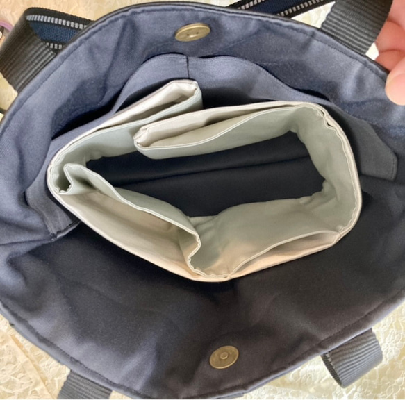 バッグの中を綺麗に整える　バッグの中を使いやすく整理整頓　軽量　ポケット収納　畳めるバッグインバック　日本製ハワイアン 4枚目の画像