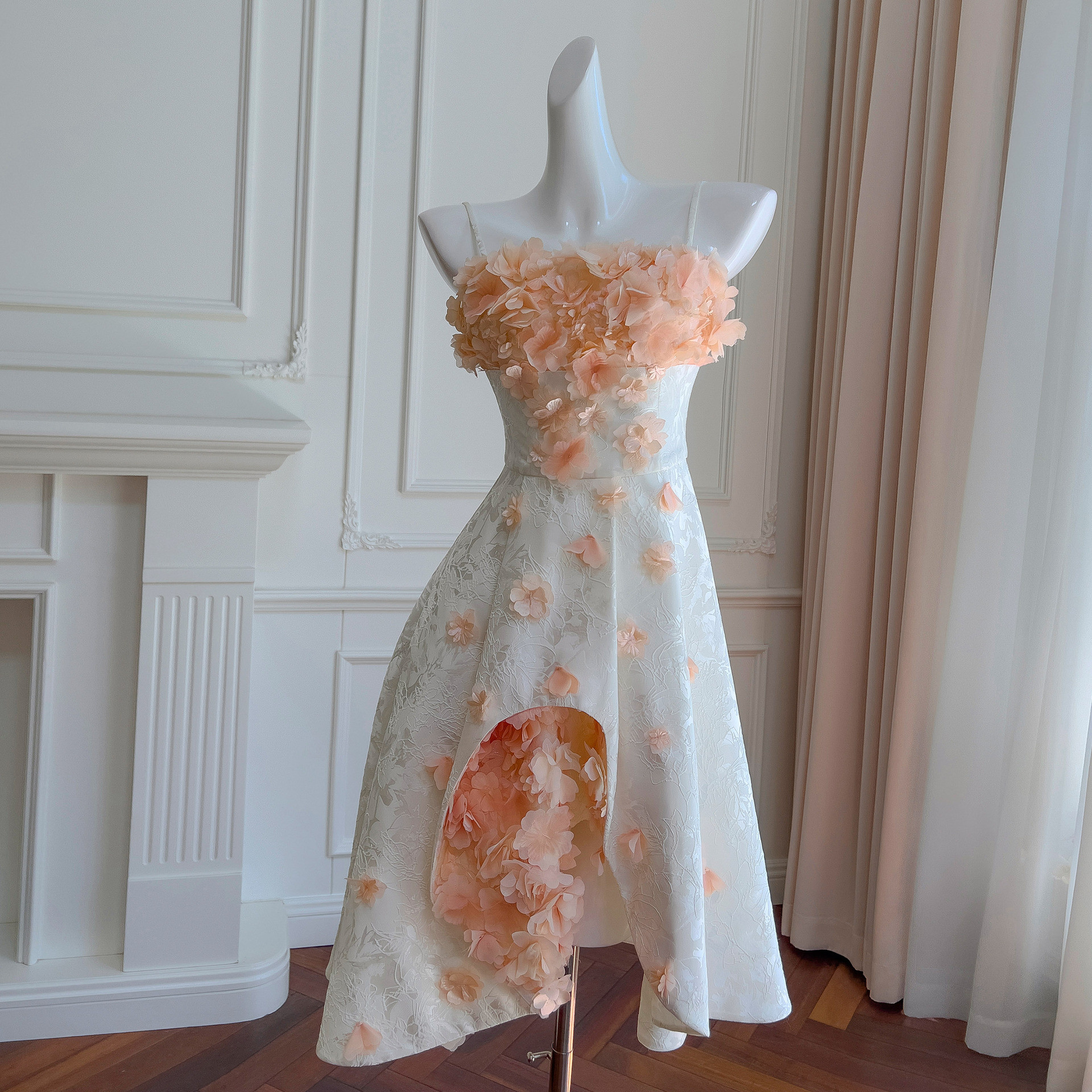 ドレス パーティー ウェディング ワンピース ショート プリンセス 立体花 上品 高級感 優雅 韓国風 結婚式 お呼ばれ 11,910円