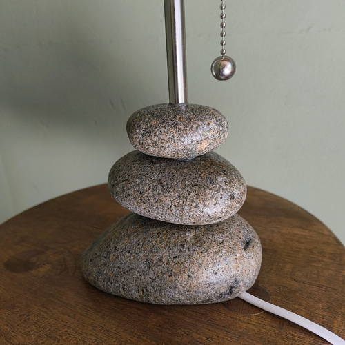 転石ランプ 自然石 テーブルランプ プルスイッチ式 スタンドライト