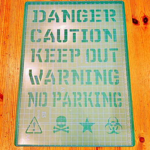 No.257 ステンシルシート送料込 CAUTION DANGER注意危険文字 型紙