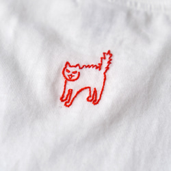 【手刺繍】ロンT登場！やんのかニャンコTシャツ – 背中で語るTシャツ / 猫モチーフ・ユニセックス 3枚目の画像