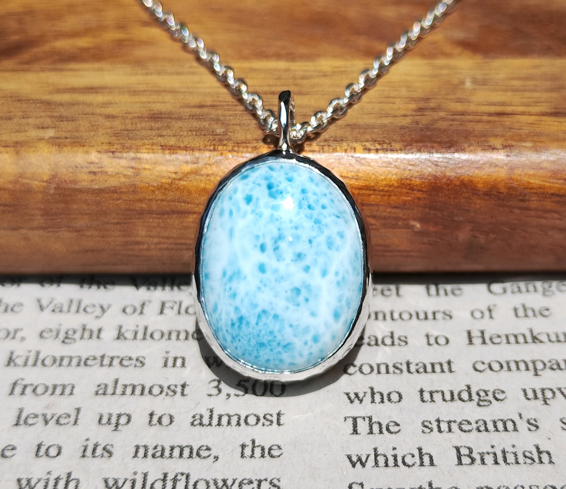 大粒ラリマー×純銀ネックレス/鎚目模様