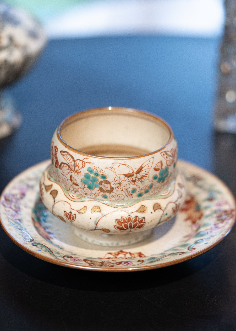 詩瓷集 中国唐風「梅に舞う蝶」釉上彩金彩フロートマグ・サラダボウル・古代中国香炉型コーヒーカップ230ml盃子