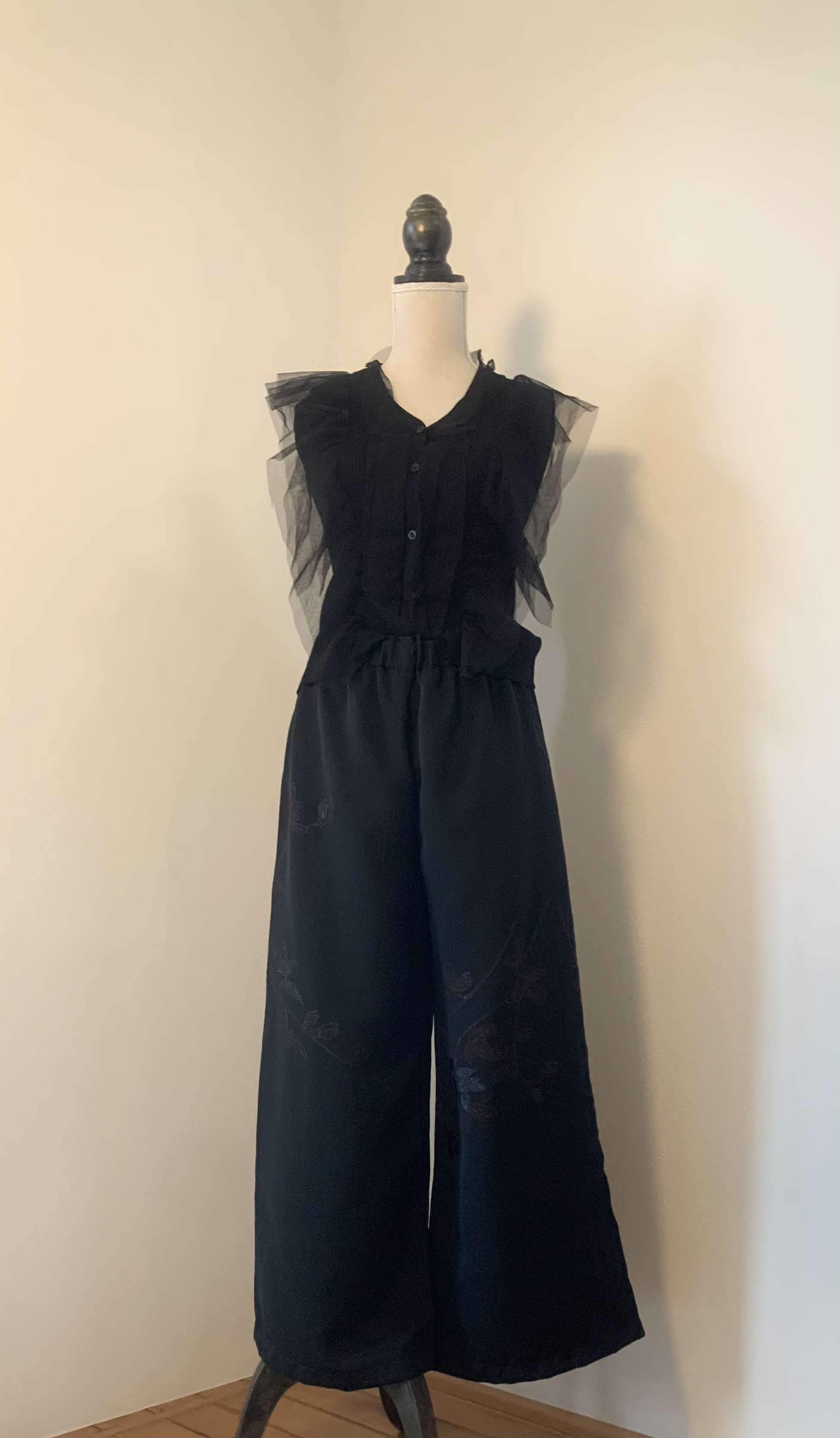 ＊新作✴︎✴︎✴︎着物リメイク✴︎絵羽織のシックな柄のワイドパンツ✴︎✴︎✴︎