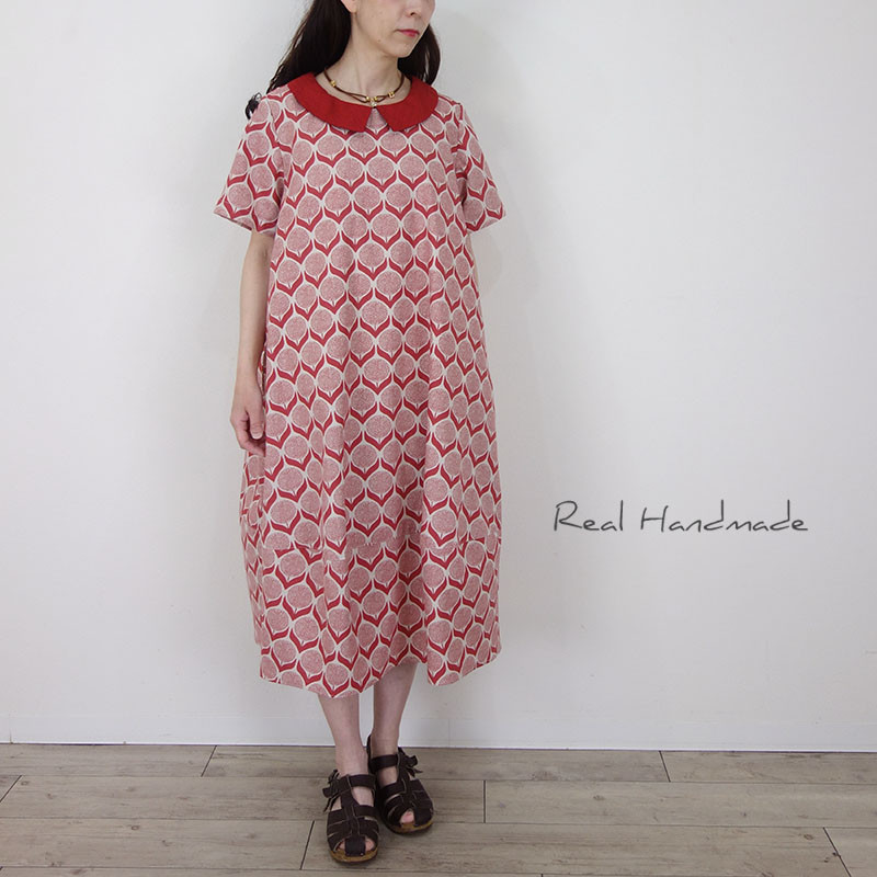 [予約販売] 北欧フラワーと赤い襟・バルーンシルエットのコットンリネンワンピース