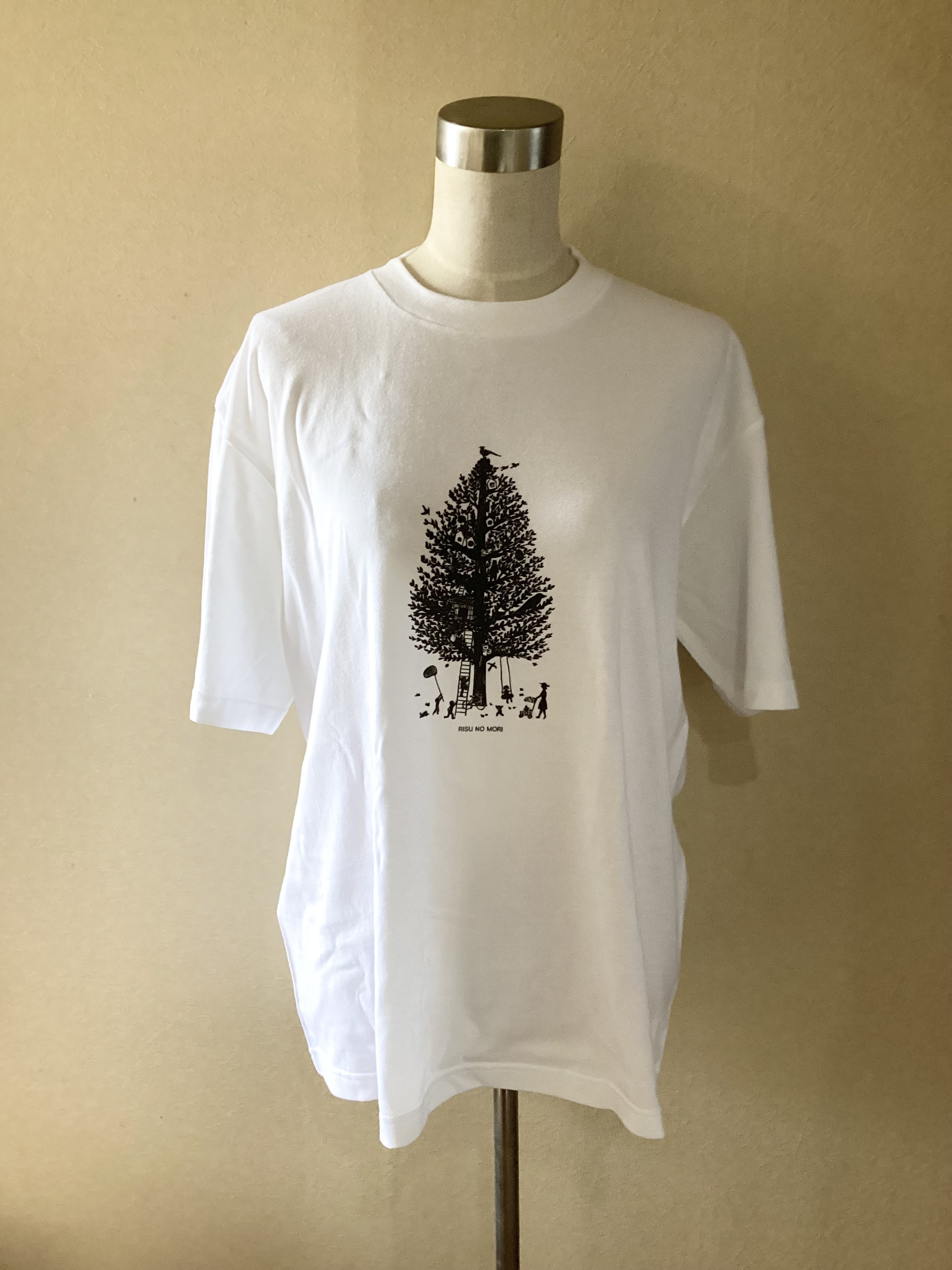 着心地のいいゆったり♪半袖Tシャツ「一本の木」　ホワイト　男女兼用