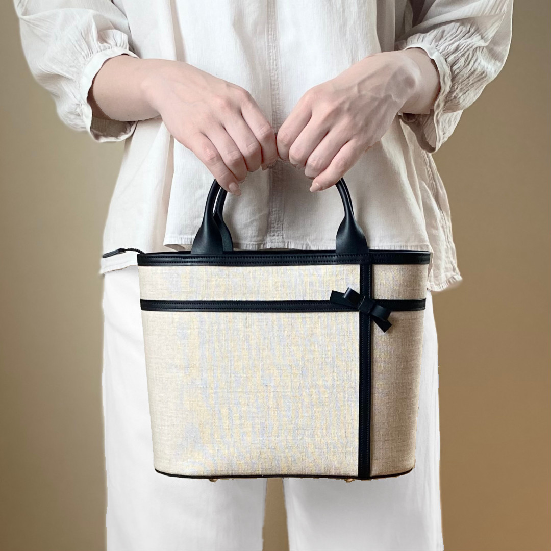 リネンとヌメ革のリボントートバッグ【ファスナー・底鋲仕様】