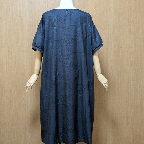 SOLD 着物リメイク ワンピース 大島紬 フリーサイズ ワンピース さら