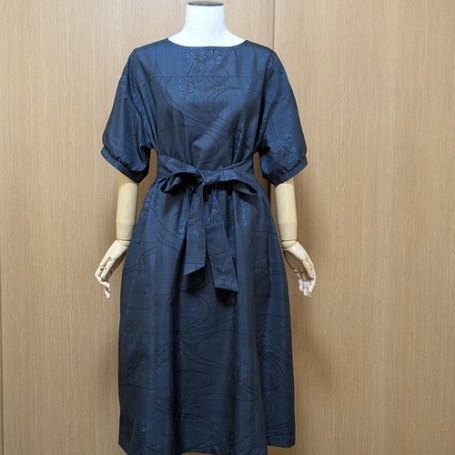 SOLD 着物リメイク ワンピース 大島紬 フリーサイズ ワンピース さら