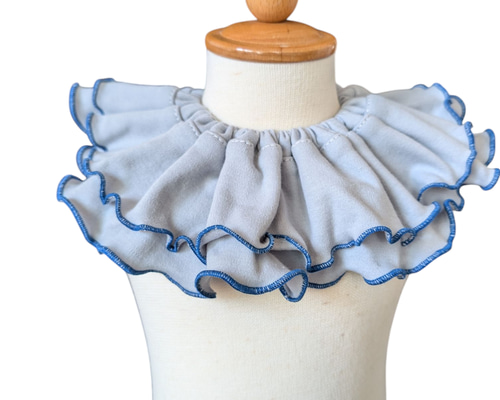 360° フリルスタイ ペールブルー✕メロウ スタイ・よだれかけ yu_yu