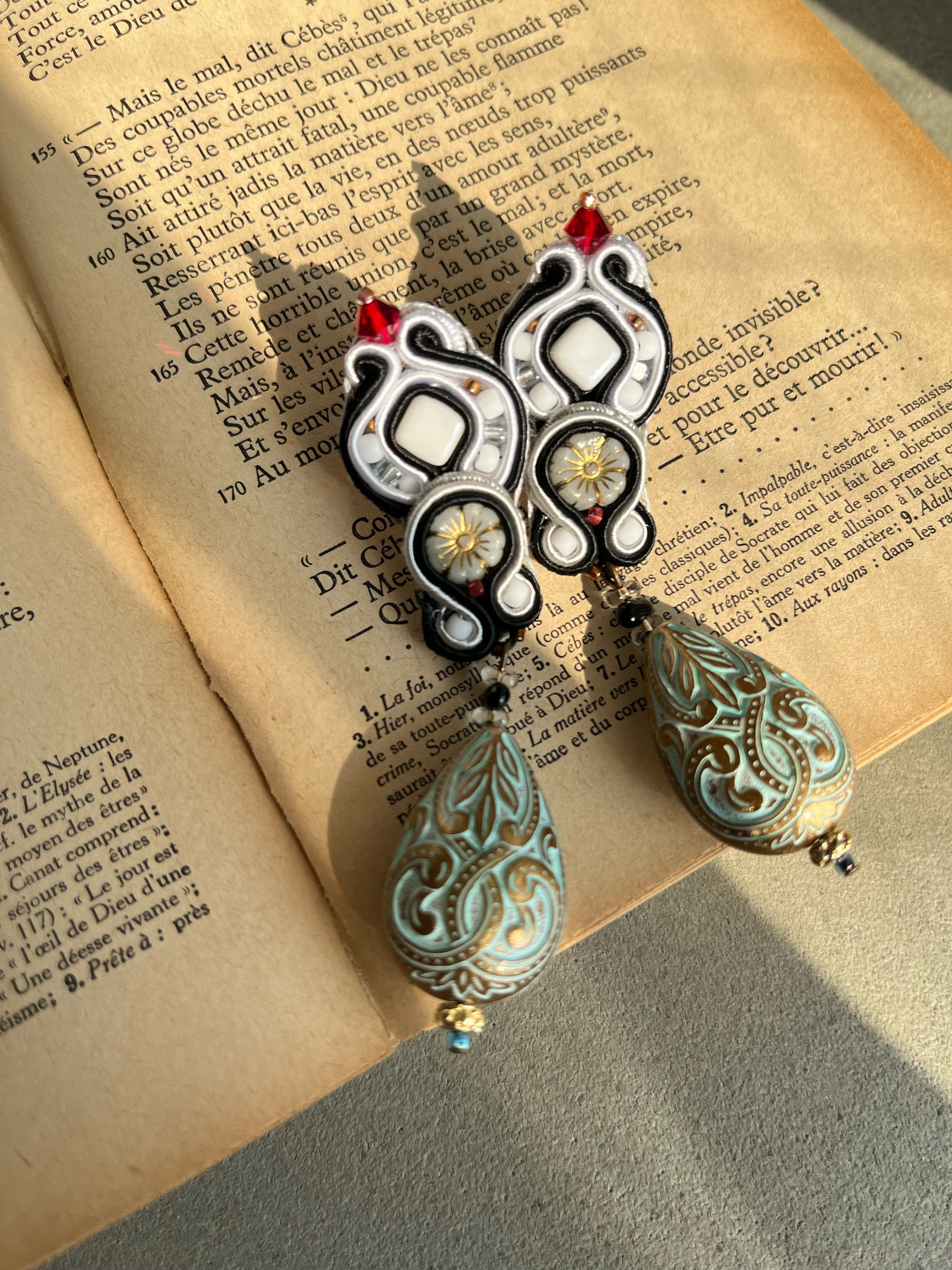 ソウタシエ イヤリング 一点もの