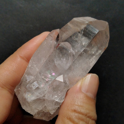 虹いっぱいピンクのヒマラヤ水晶◇パールヴァティ産水晶 天然石