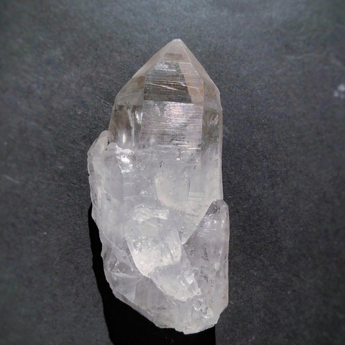 虹いっぱいピンクのヒマラヤ水晶◇パールヴァティ産水晶 天然石