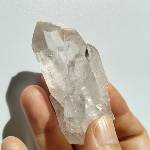 虹いっぱいピンクのヒマラヤ水晶◇パールヴァティ産水晶 天然石