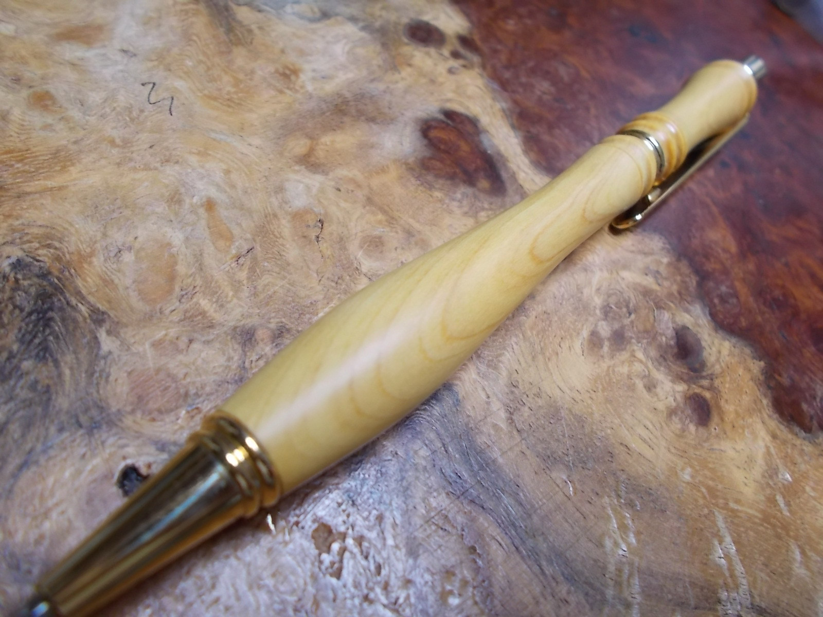 御蔵島黄楊　0.5㎜シャープペン！　手作り品！　　プレゼントに！