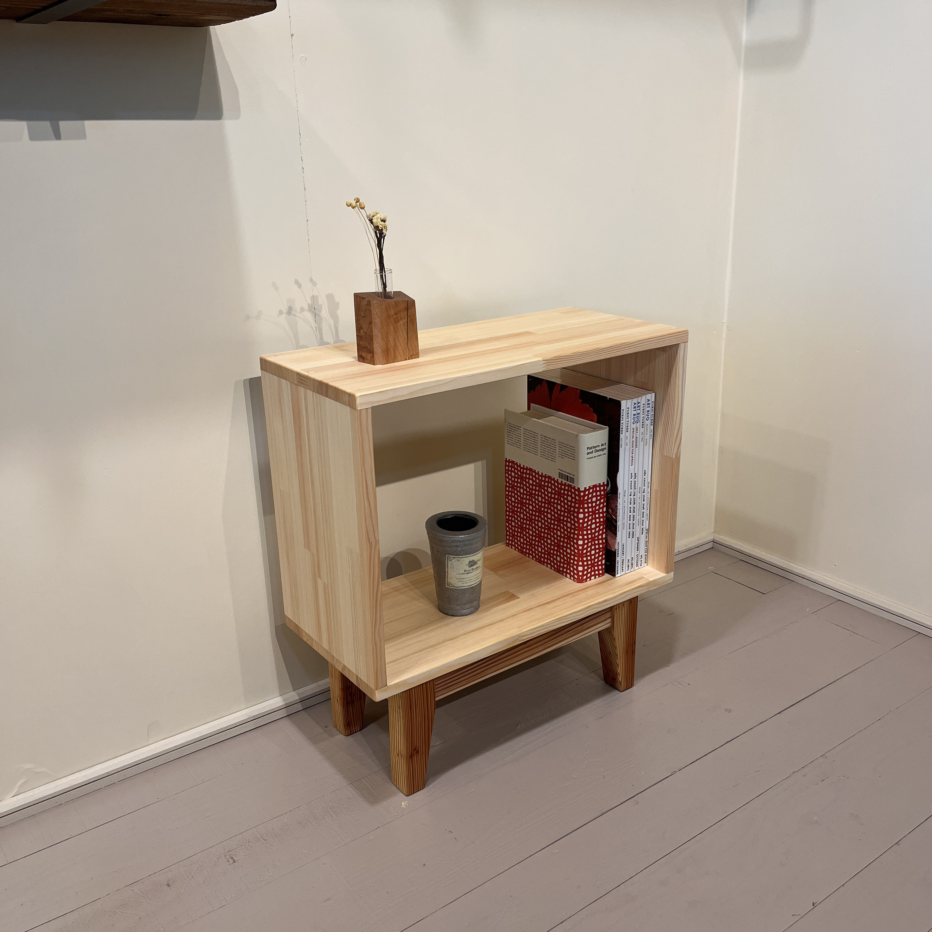 サイドボード　サイドテーブル　サイドボックス　本棚　オープンシェルフ