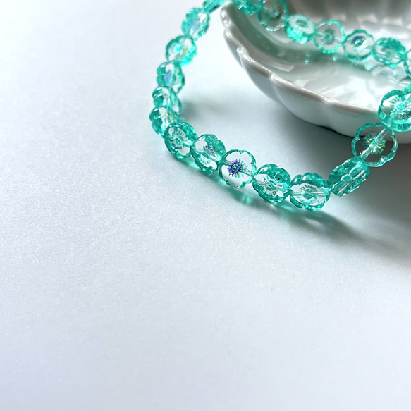 【4個】チェコガラスビーズ＊フラワー＊クリア×ターコイズグリーン 4枚目の画像