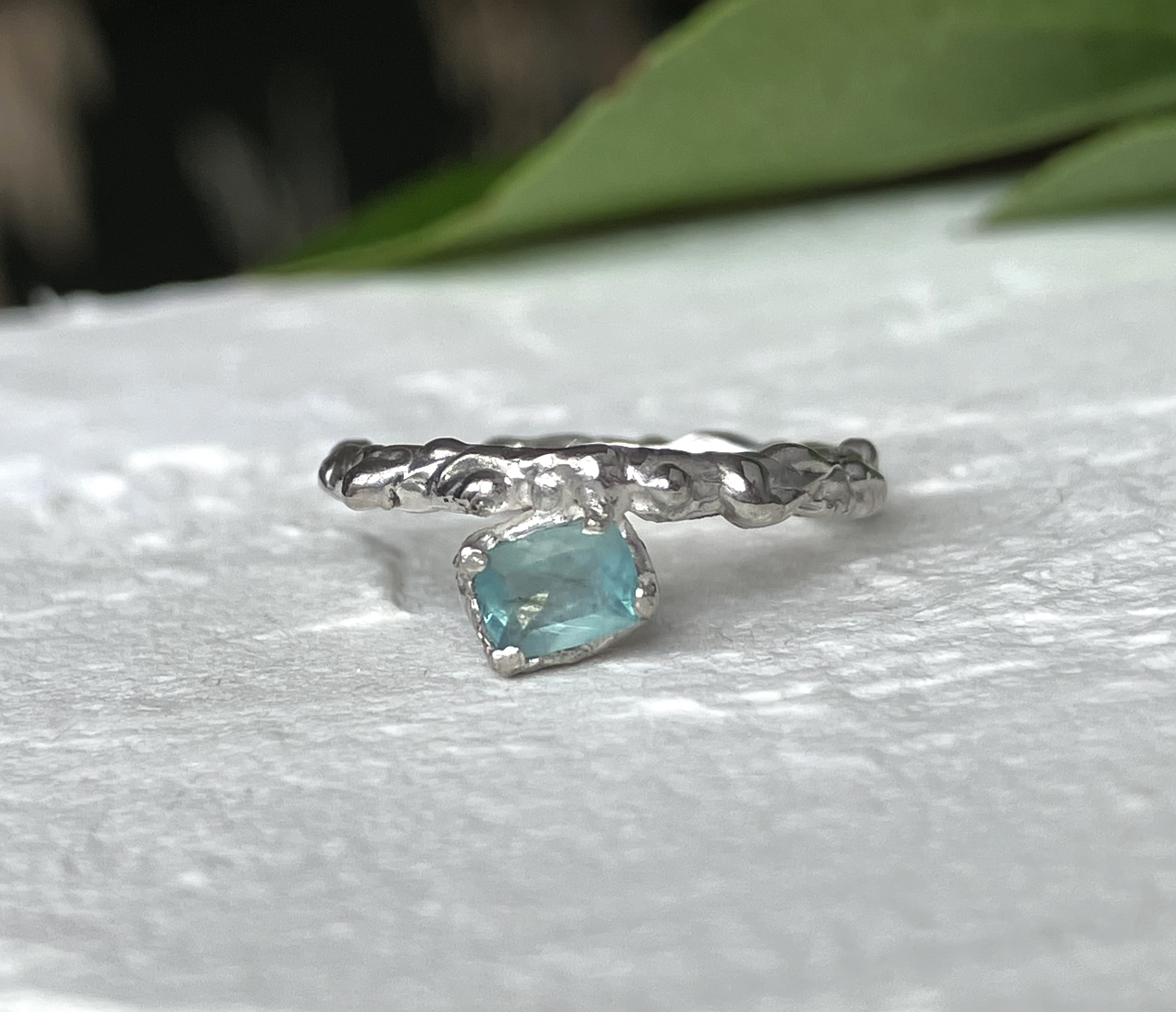 【送料無料】水の彩：グランディディエライト・イヤーカフ（silver925） 7,000円