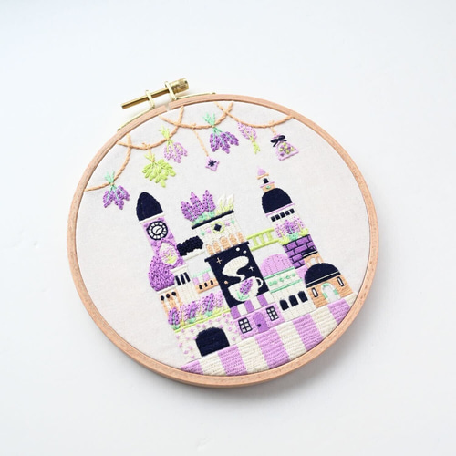 刺繍絵画　[紫雲]作 本日より、兵庫県の宝塚市立文化芸術センターで開催中のZERO展