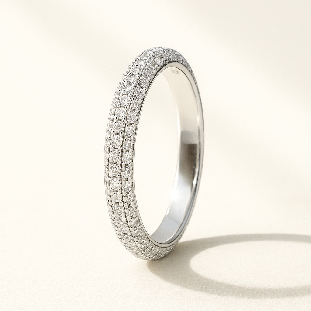 モアサナイト 1mmパヴェフルエタニティリング｜150石が繊細に輝く上質デザイン