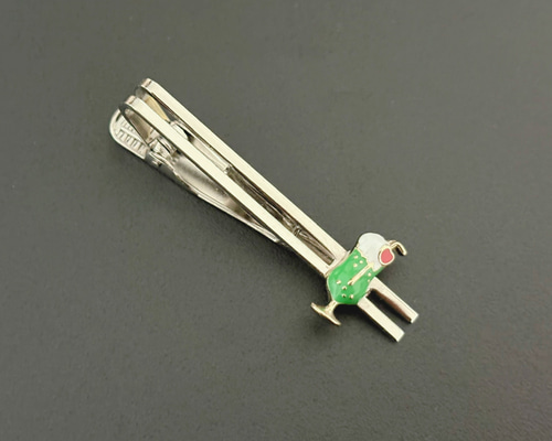 昭和レトロ　クリームソーダ ネクタイピン　レア物　入手困難 昭和レトロ！クリームソーダ ネクタイピン・レア物.入手困難！