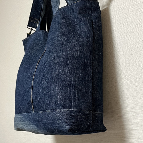 デニムリメイクバック　トイプードル リメイクデニム バケツ型トートバッグ 丸底 麻ひも 1点物
