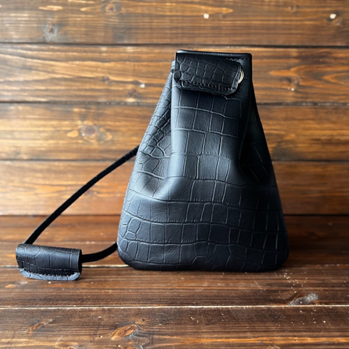 ほぼ未使用Inswiri本革巾着バッグ 楽天市場】【Inswirl 鹿革 KINCHAKU BAG S 巾着 バッグ イン