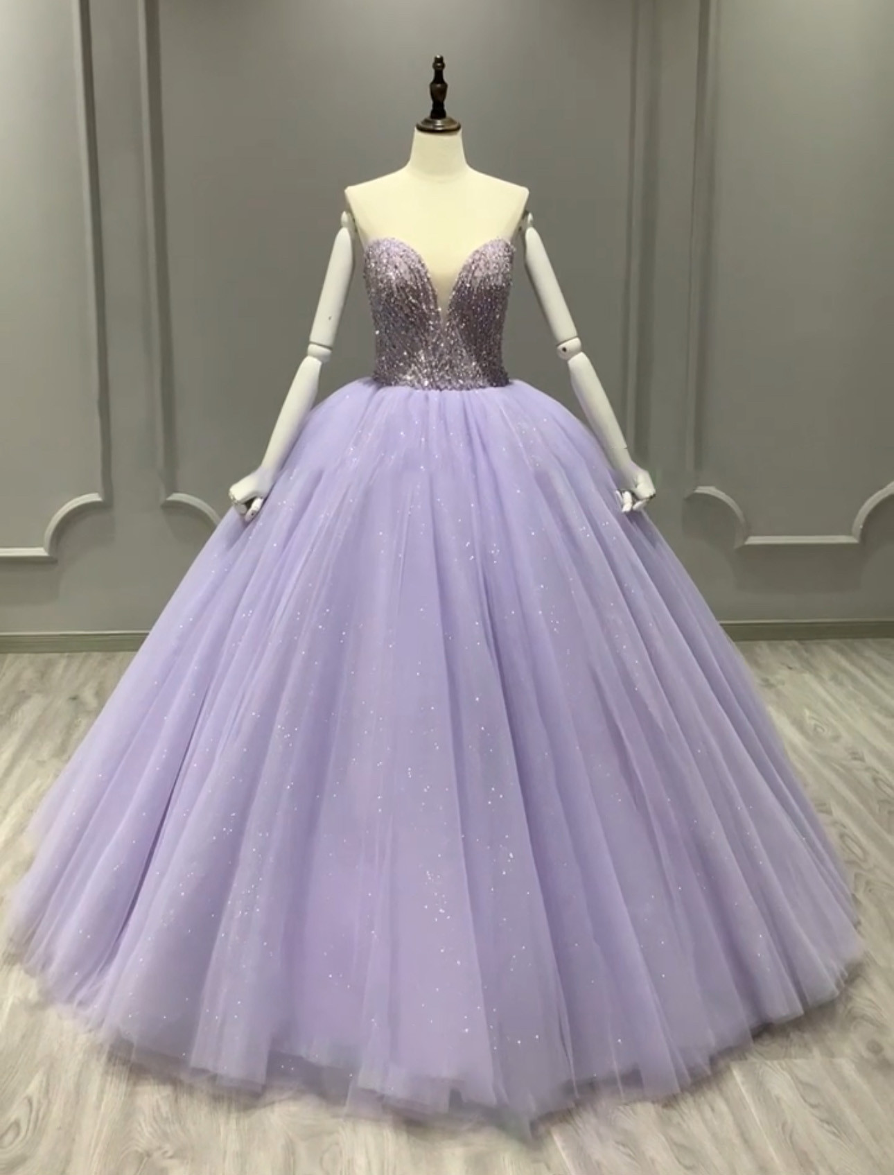 グッリター　ラメ入り　ラベンダー色vネック　セクシー　カラードレス　チュール　チューブトップ　セクシー編みあげフロアー丈