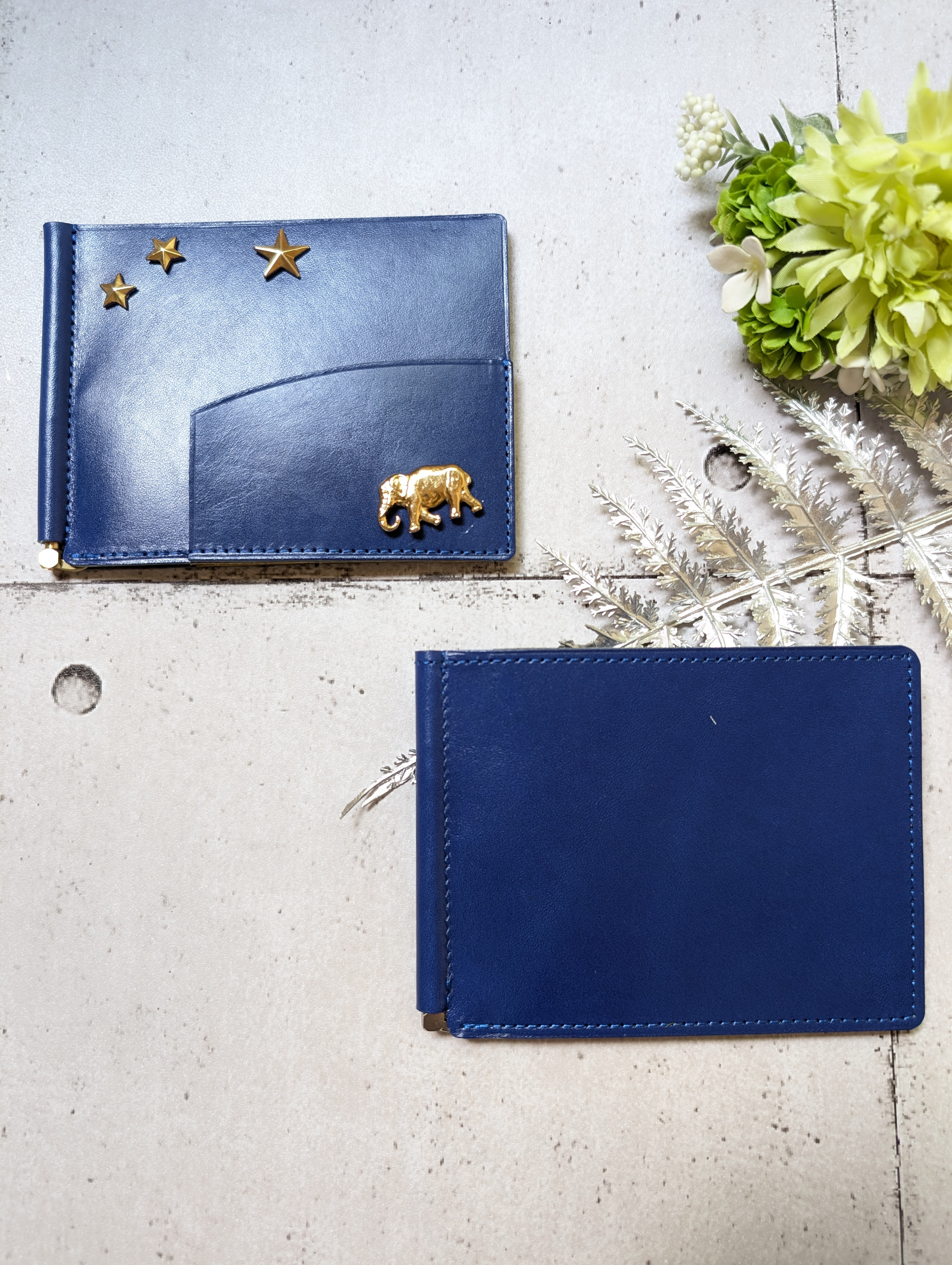 送料&ラッピング無料【ご自愛♥薄型スマート財布】ロイヤルブルー｜ルガト｜マネークリップ・本革ハンドメイド｜ぞう・星・愛