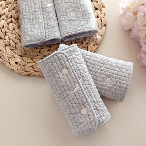 ヌビ生地ムーンスターの刺繍のよだれカバー グレー サッキングパッド