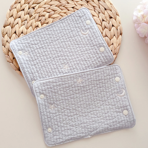 ヌビ生地ムーンスターの刺繍のよだれカバー グレー サッキングパッド