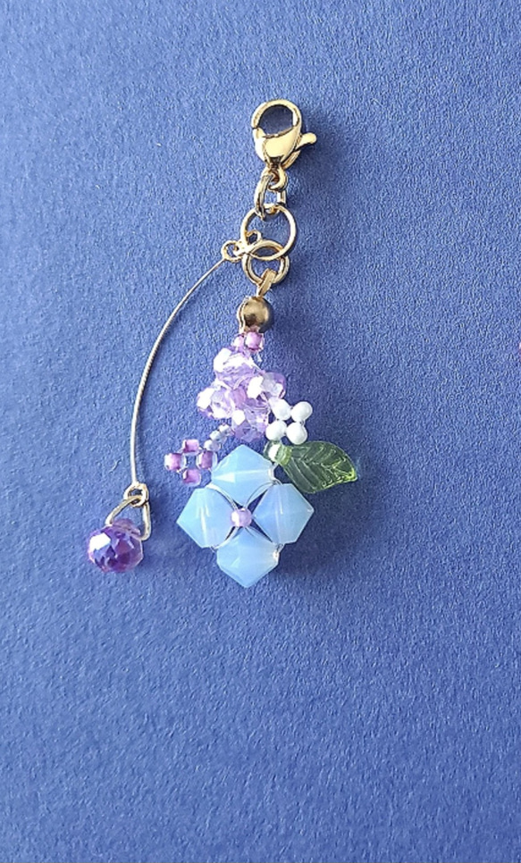 小さな紫陽花のチャーム❁ 2枚目の画像