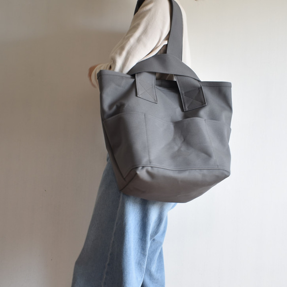 CLOUCHY SHOULDER BAG（ダークグレー） 3枚目の画像
