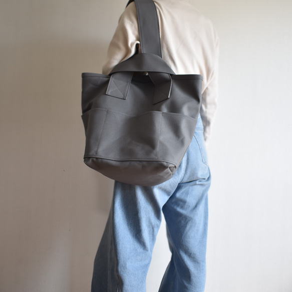 CLOUCHY SHOULDER BAG（ダークグレー） 4枚目の画像