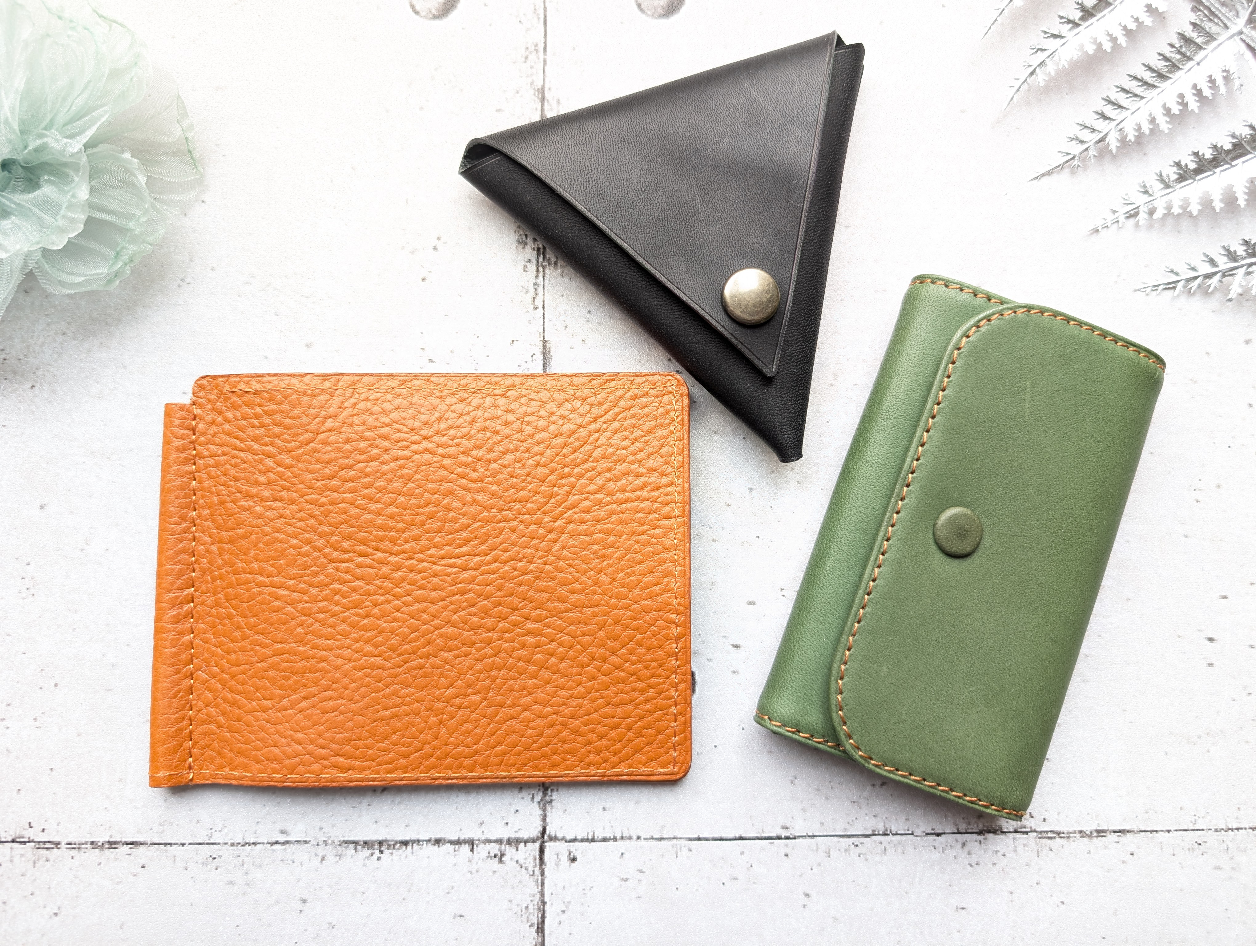 ハンドメイド│本革マネークリップ陽だまりオレンジ／トスカーナレザー｜カード3枚・薄型・二つ折り財布｜3日以内発送