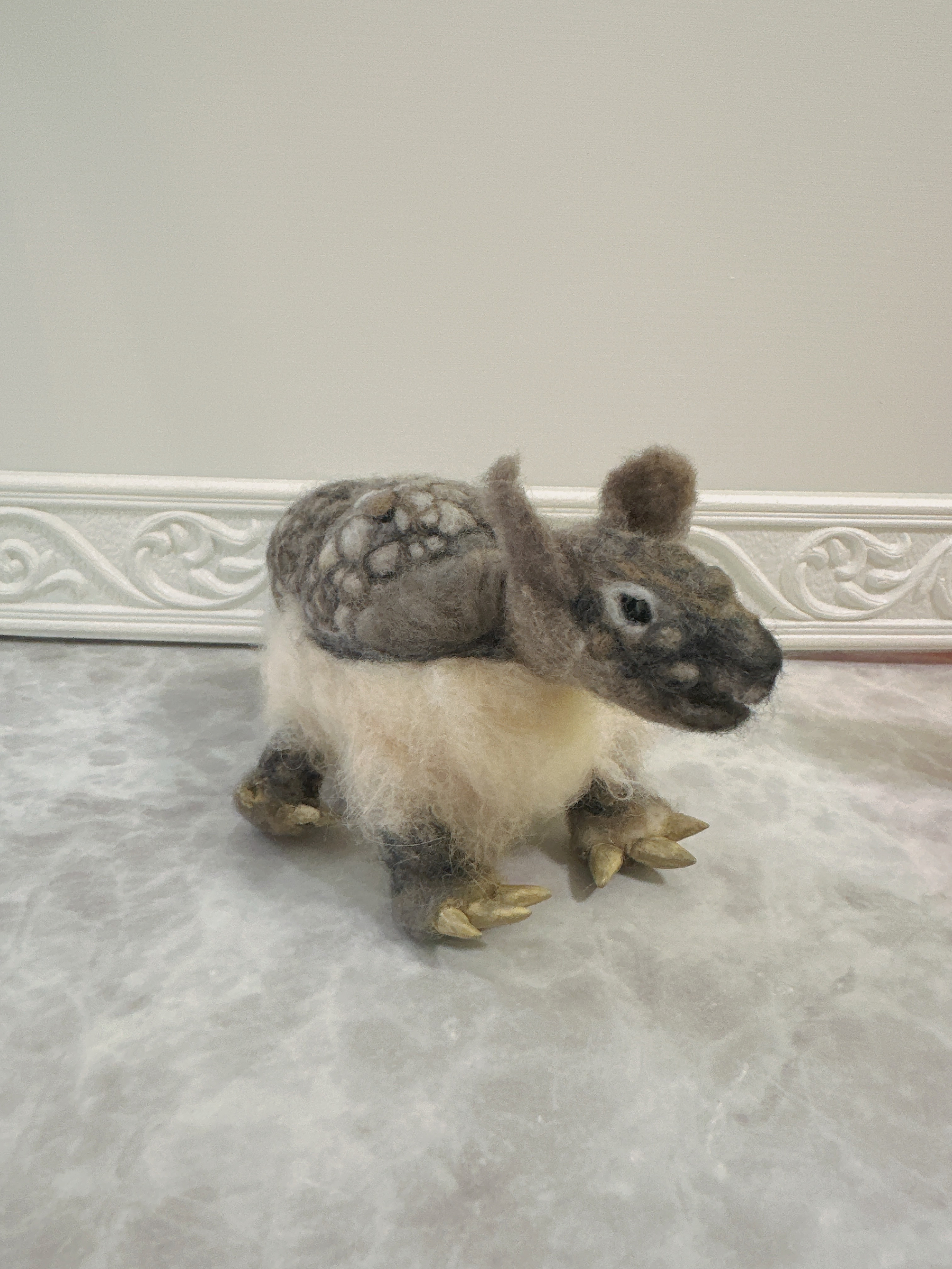 ☆アルマジロ☆ 羊毛フェルトぬいぐるみ アートドール 置物インテリア