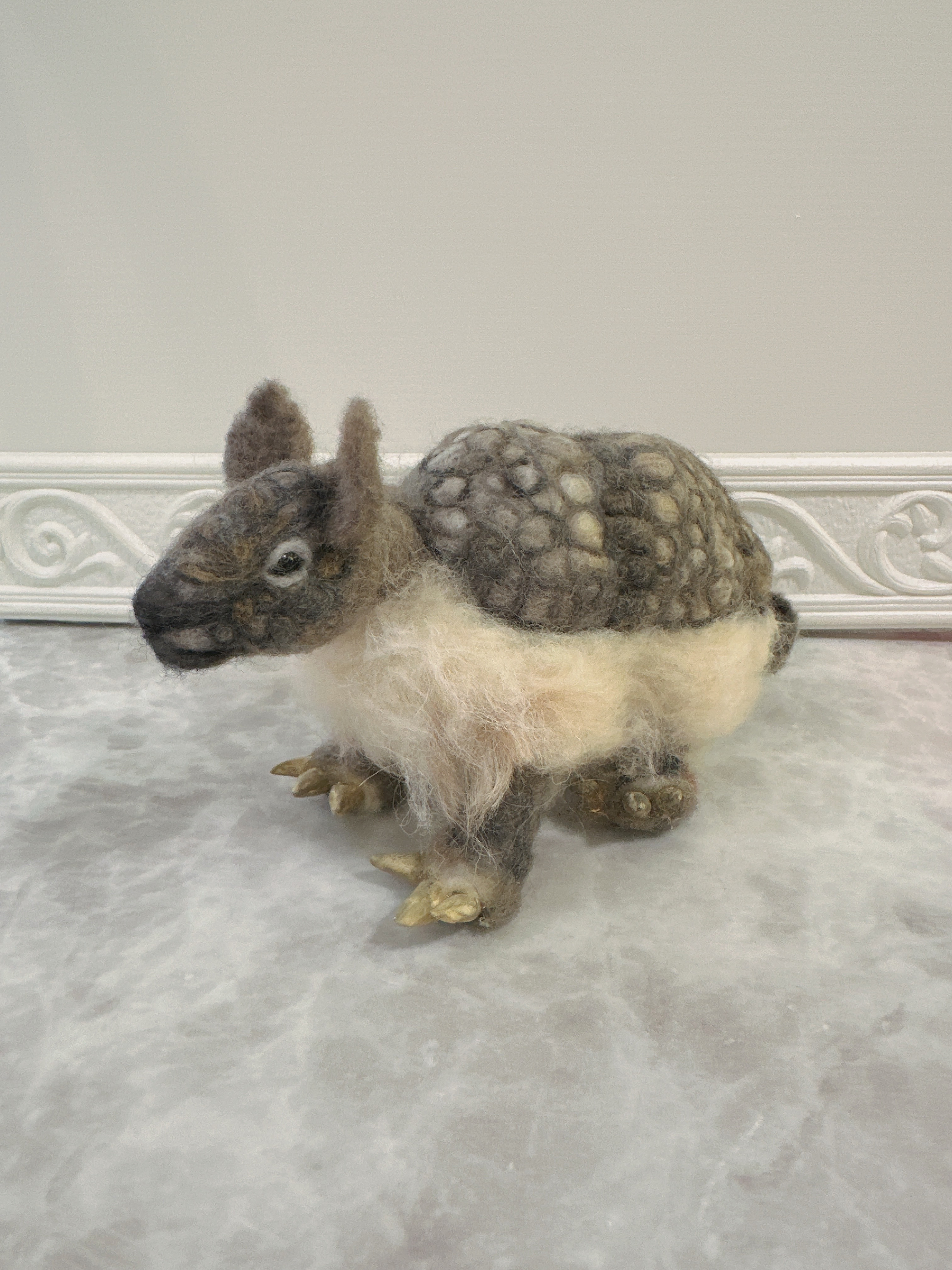 ☆アルマジロ☆ 羊毛フェルトぬいぐるみ アートドール 置物インテリア