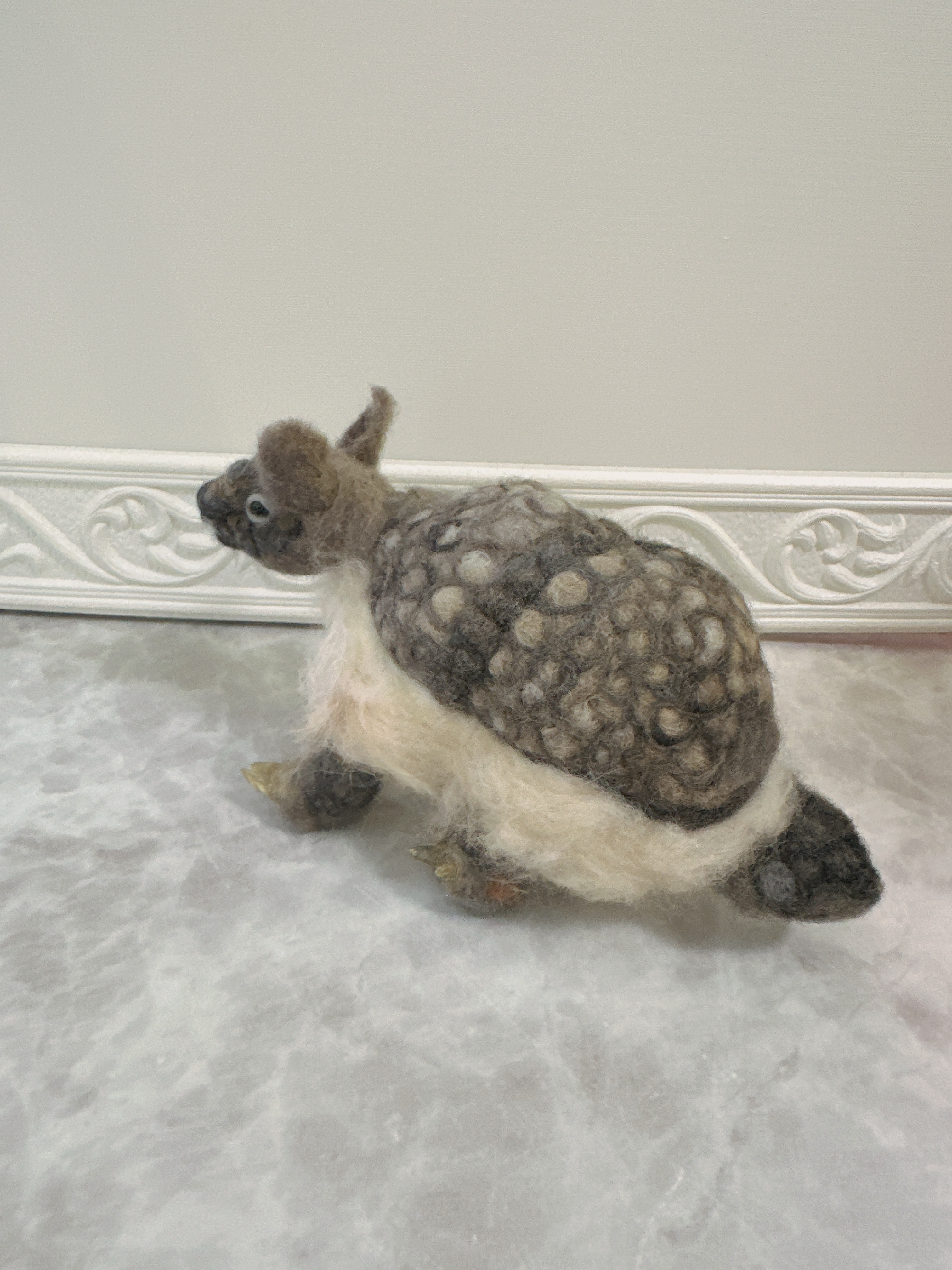 ☆アルマジロ☆ 羊毛フェルトぬいぐるみ アートドール 置物インテリア