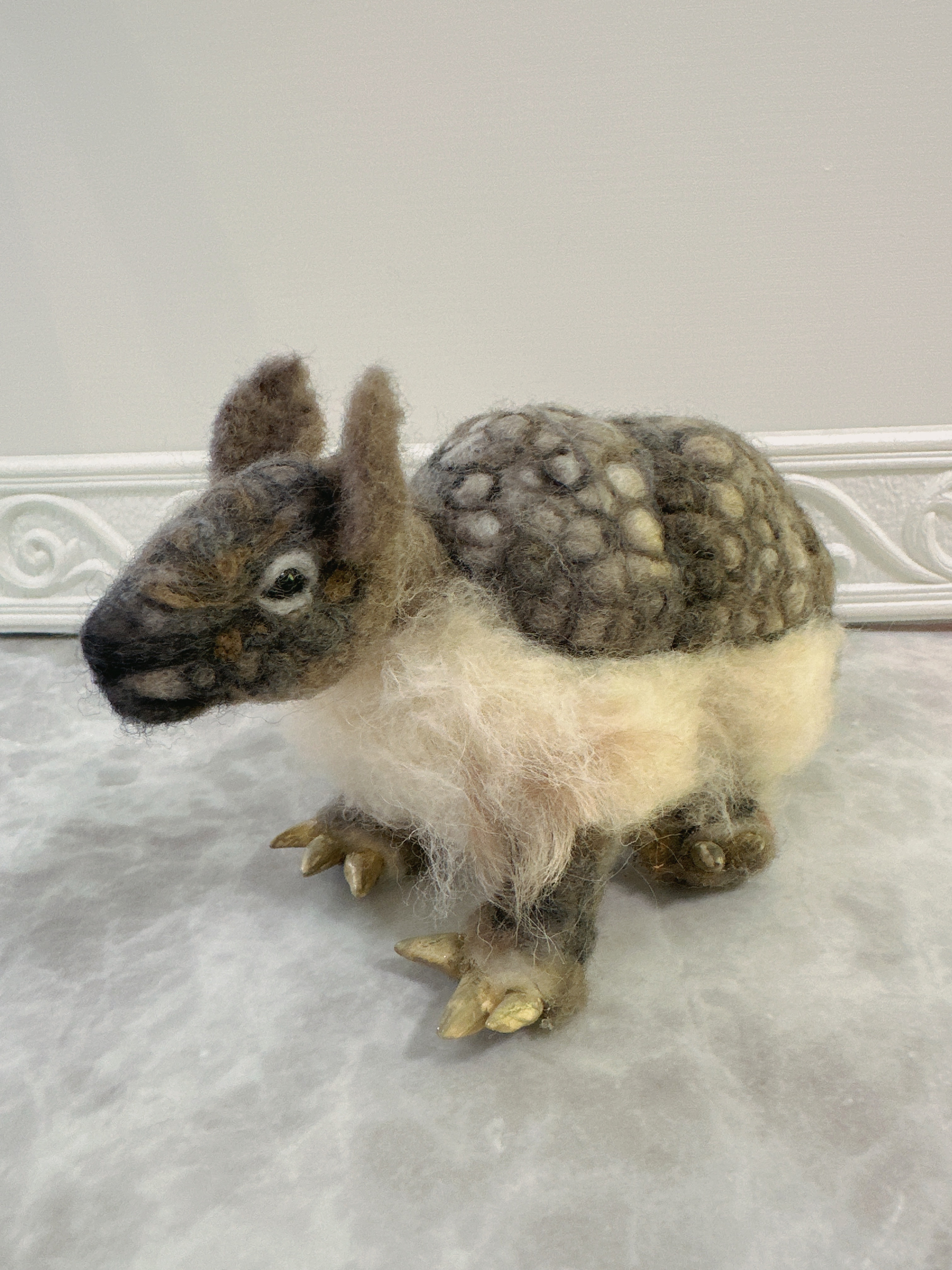 ☆アルマジロ☆ 羊毛フェルトぬいぐるみ アートドール 置物インテリア
