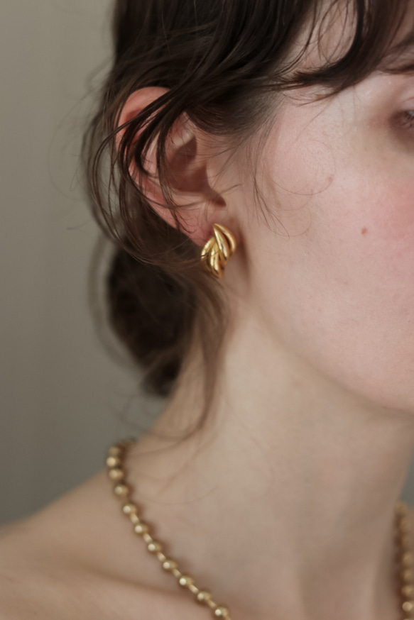 Knot  gold  14kgfピアス｜イヤリング｜アレルギー対応 3枚目の画像