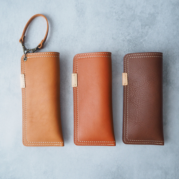 プレゼントにもオススメ♪《本革》イニシャル付き・ソフトなメガネケース3色◆ストラップ付きに変更可 5枚目の画像