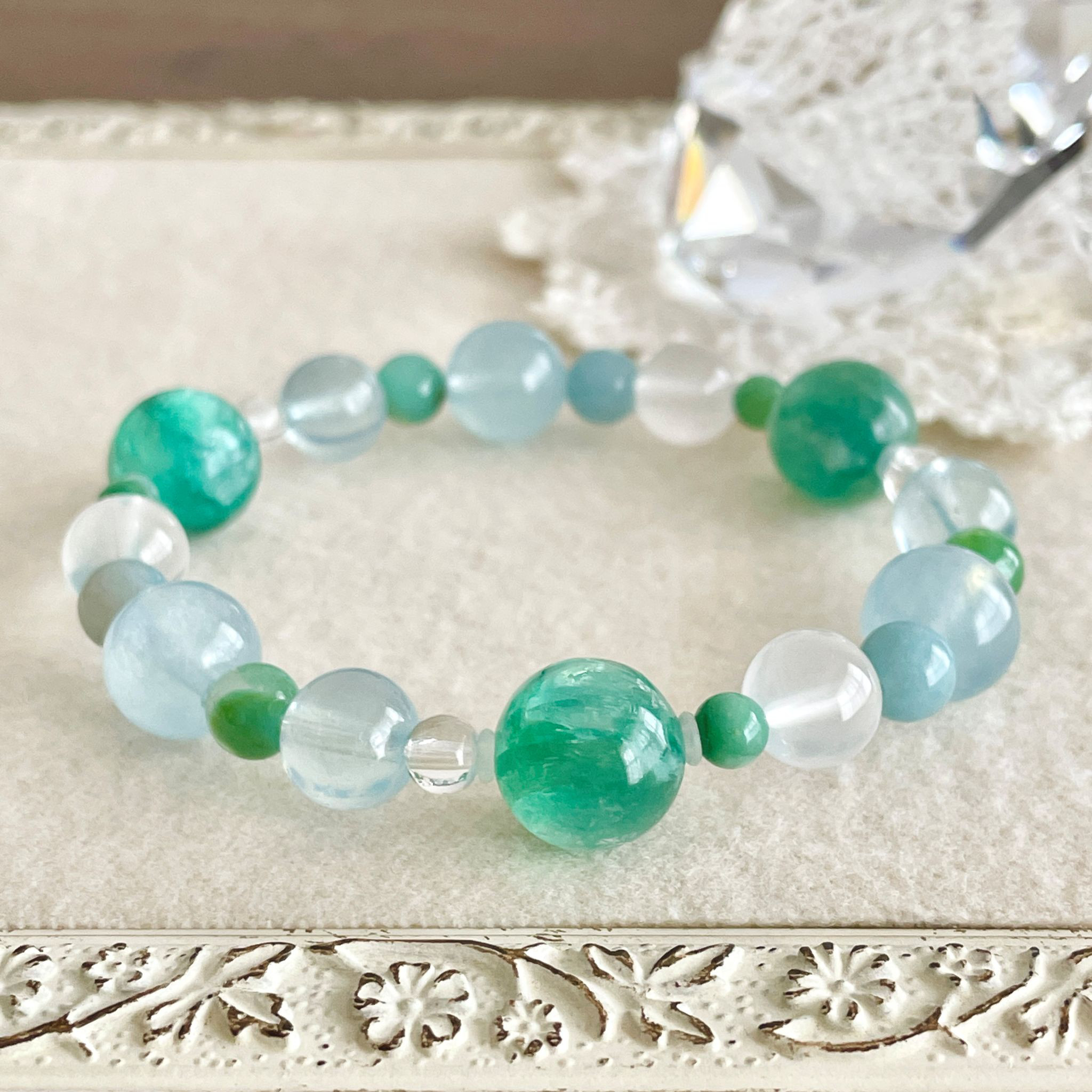 グリーンレピドライト＋アクアマリン＋メタモルフォーゼスのブレスレット　lep-b-2506-01