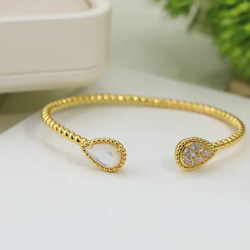 ✨至高仕様✨刻印✨ハードウェア✨イエローゴールド✨ピアス