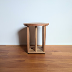 【round side table】　ソファテーブル/ナイトテーブル/サイドテーブル/ラウンド/円形/マガジンラック 5枚目の画像