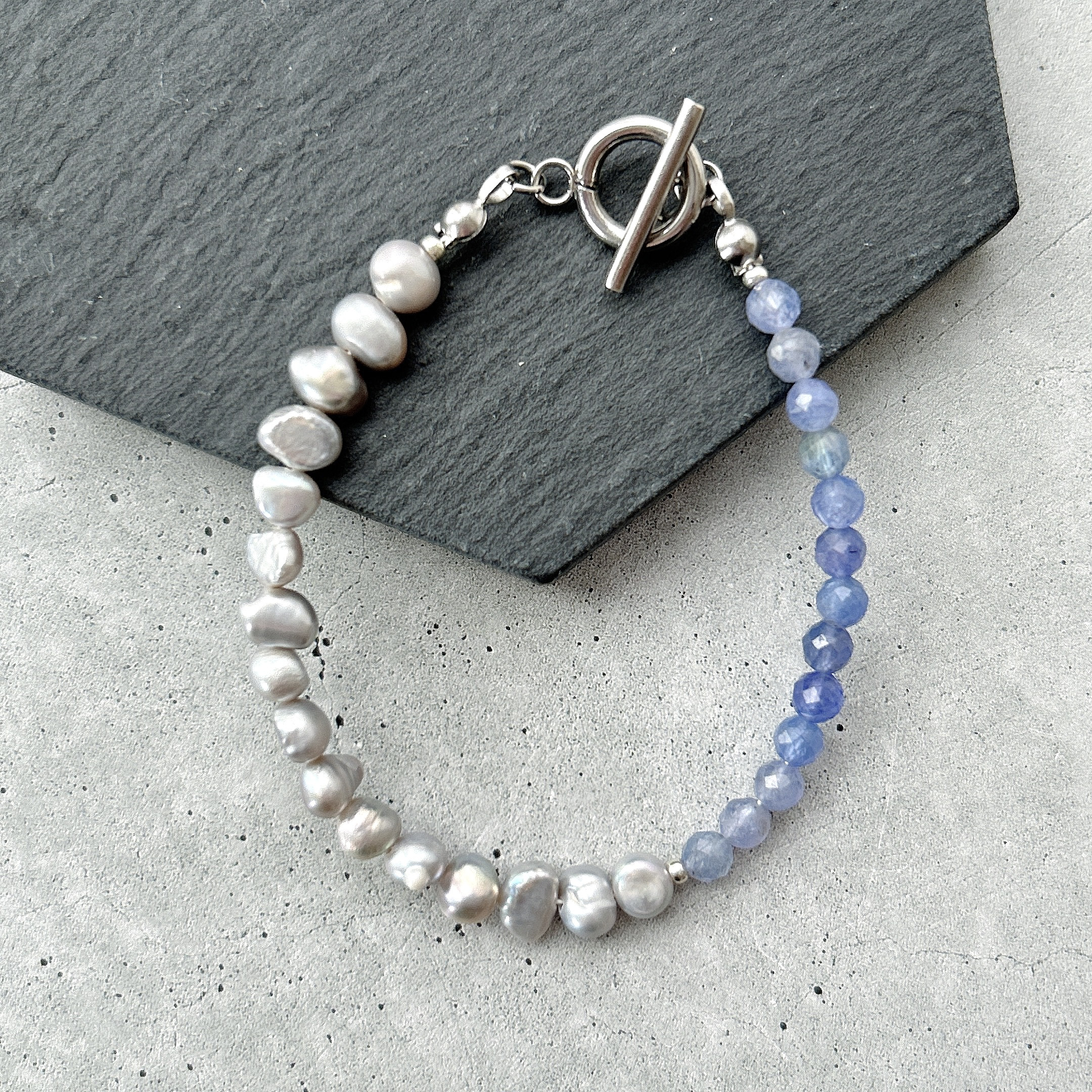 《再販×2》金アレ対応◆タンザナイト×バロックパールの天然石 マンテルブレスレット